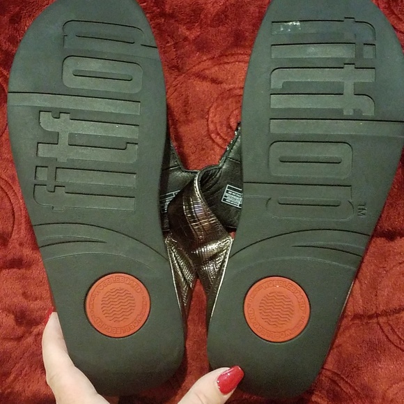 Fitflops ~ Pewter & Multi-Color Bead Sandals - Picture 5 of 7